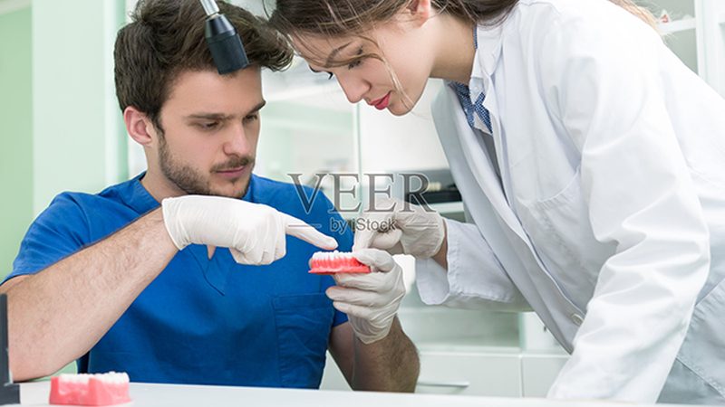洗牙与龈下刮治，医保报销知多少？**